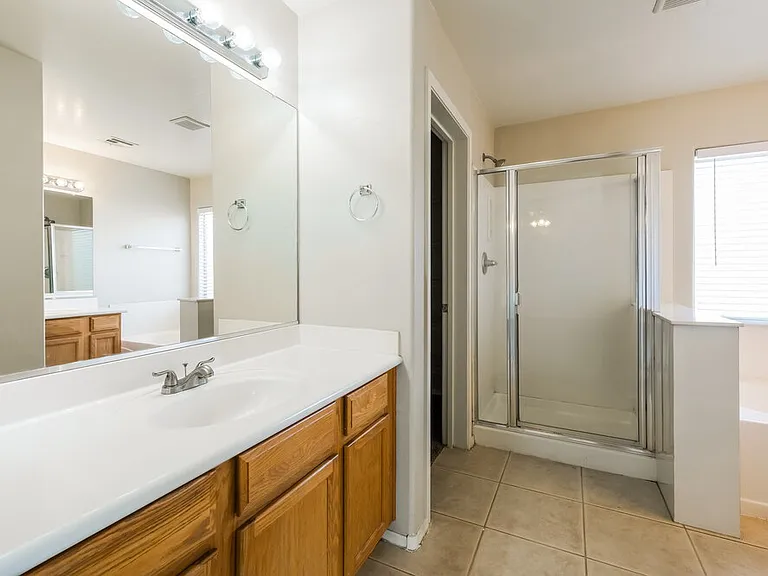 11457 W Rio Vista Ln — Photo 11
