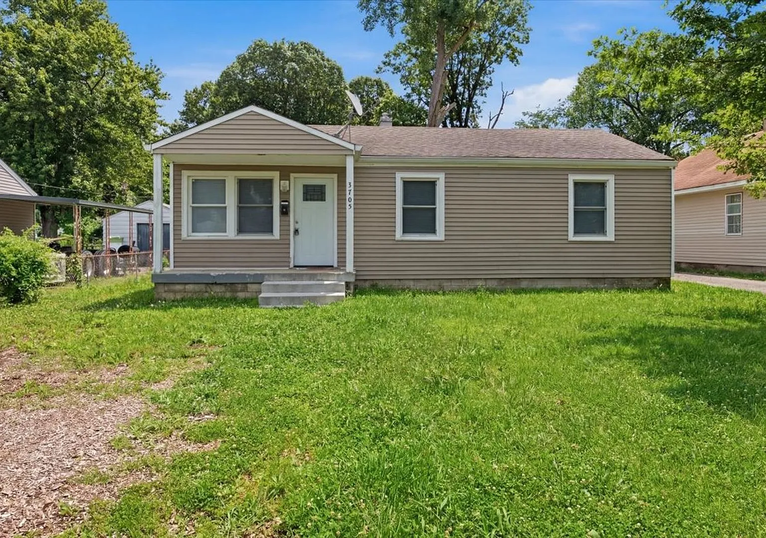 3705 N Whittier Pl - $1,300.00/mo. — Photo 1