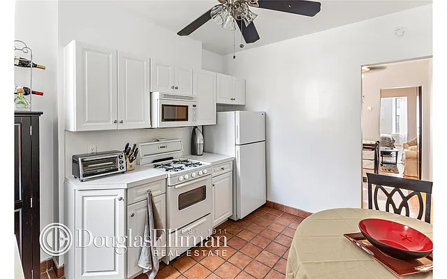 Sold by Douglas Elliman | media 20