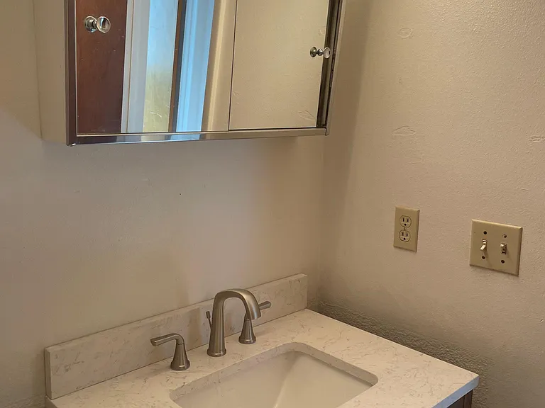 2020 28th Ave #203 — Photo 8