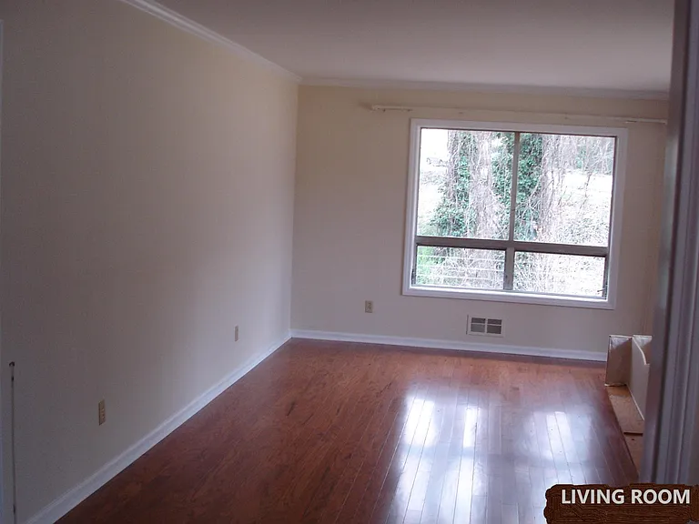 2331 Lavista Rd NE — Photo 8