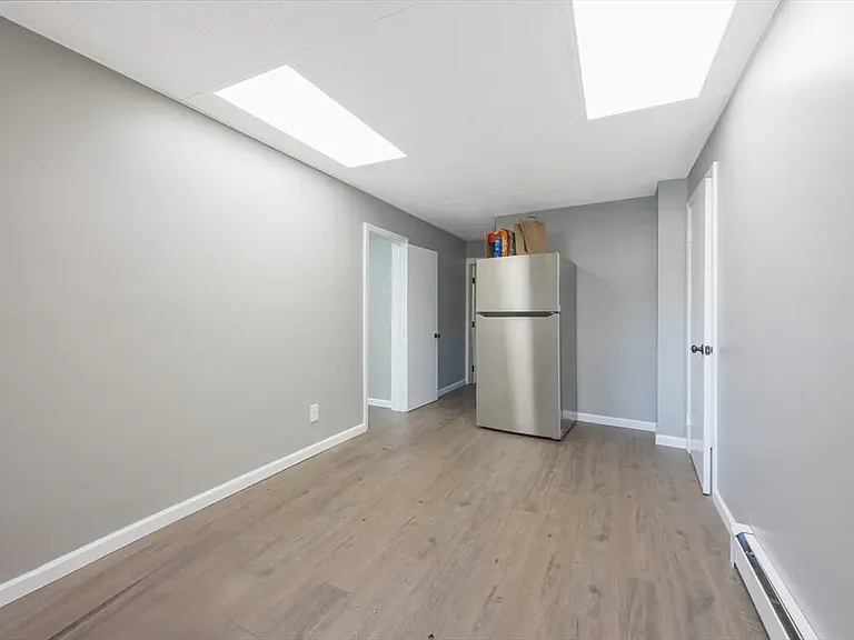 318 Newton St #1 — Photo 12