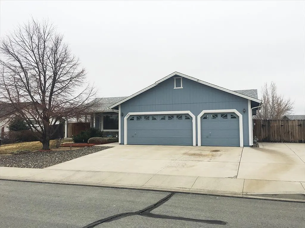 1460 Nightingale Way photo 1
