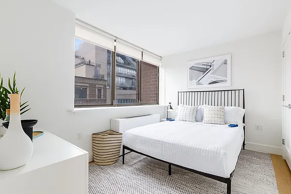 Rented by MNS | media 18