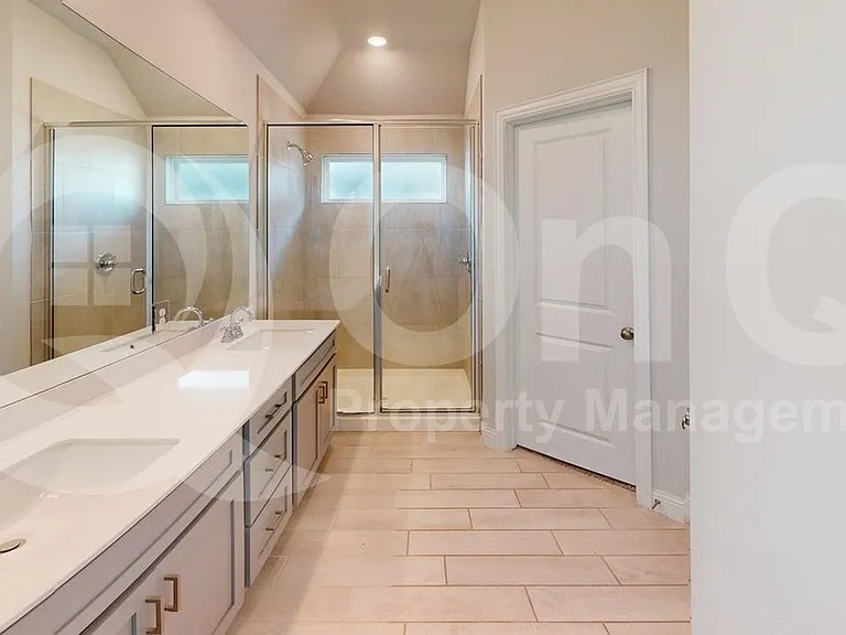 221 Santa Lucia Dr — Photo 18