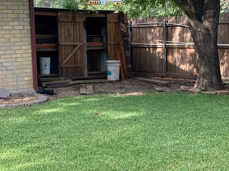 1820 E Timberview Ln — Photo 2
