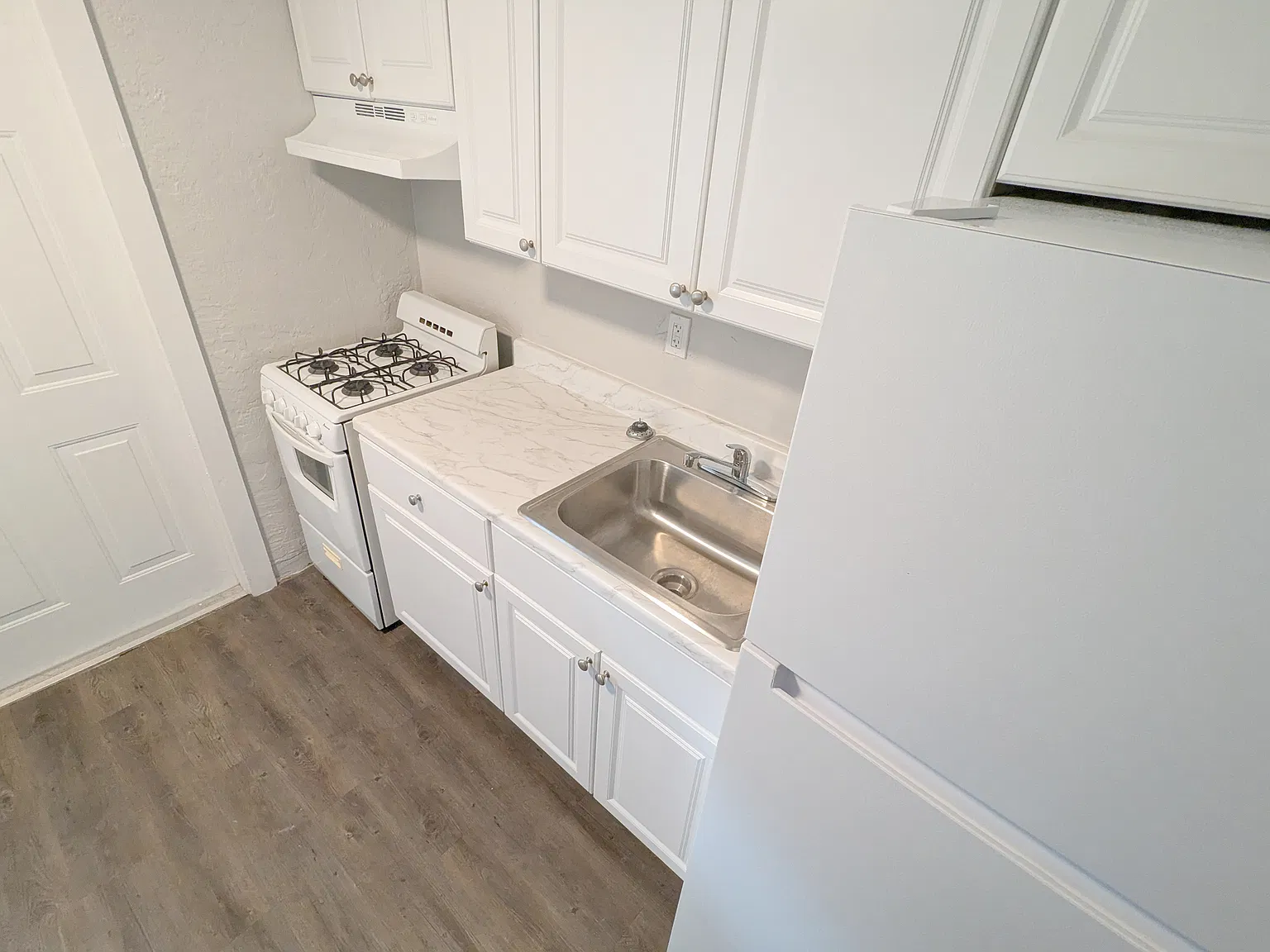 2 bed, 625 sqft, $2,000 — Photo 4
