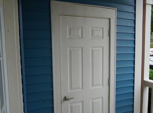 1857 Foxfield Dr APT 1, Aurora, IL 60504