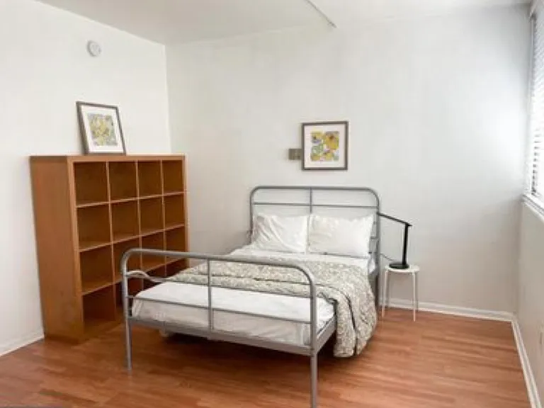 522 21st St NW #206 — Photo 3