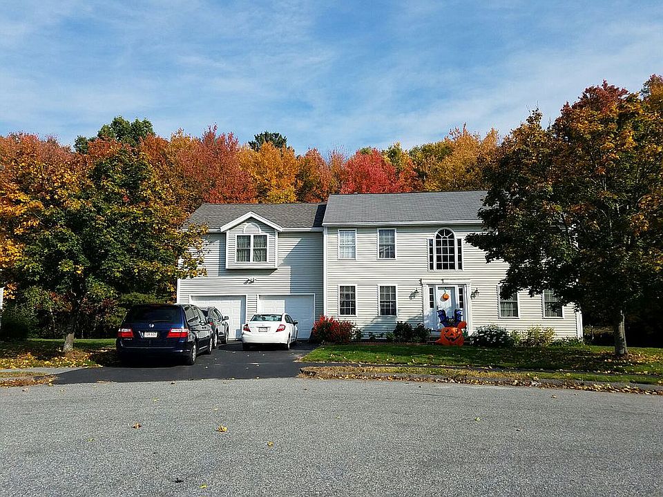 2nd image of 9 Hobblebush Rd