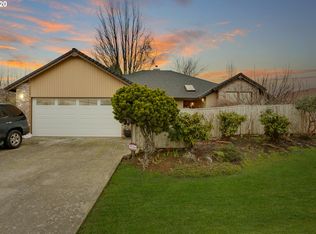 855 NW Baker Creek Rd, McMinnville, OR 97128