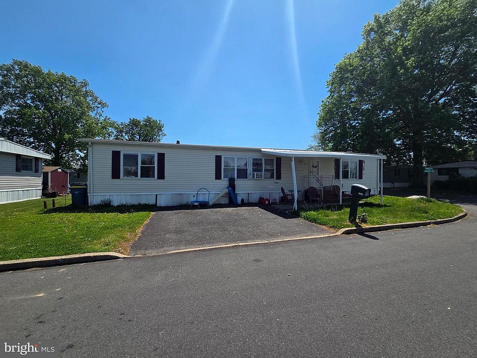 1st image of 3072 Chandler Dr