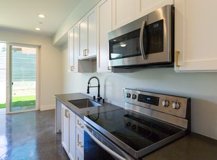 5614 Martin Luther King Jr Way, Oakland, CA 94609