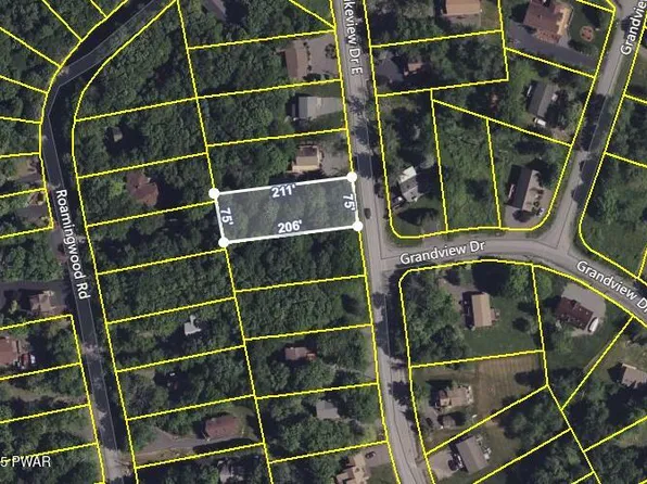 578 Lakeview Dr E, Lake Ariel, PA 18436