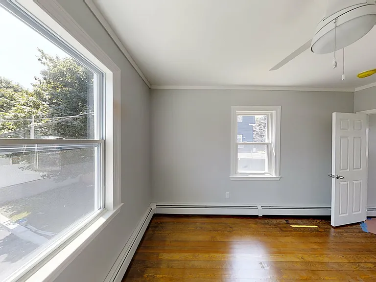 836 Canterbury St #2R — Photo 7