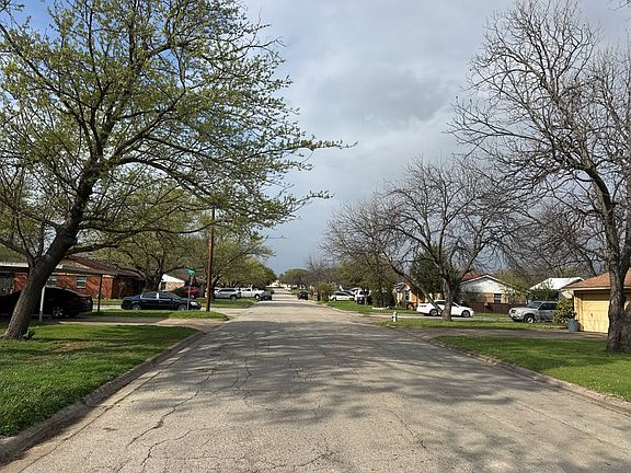 5th image of 6804 Margaret Dr