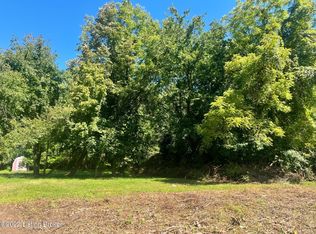 7706 Saint Andrews Church Rd, Louisville, KY
