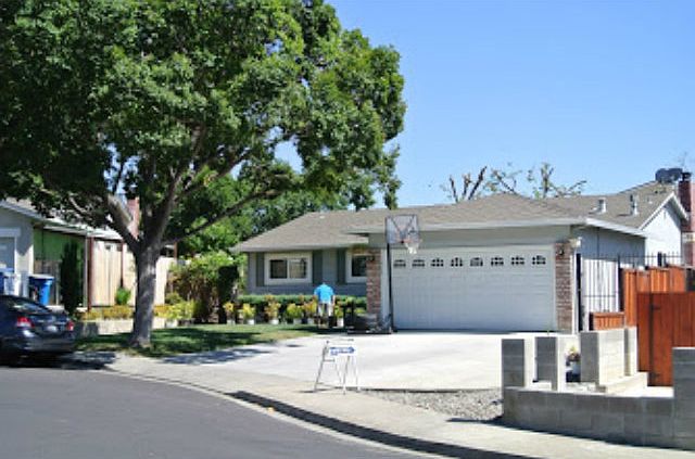 1st image of 1868 Golden Hills Dr