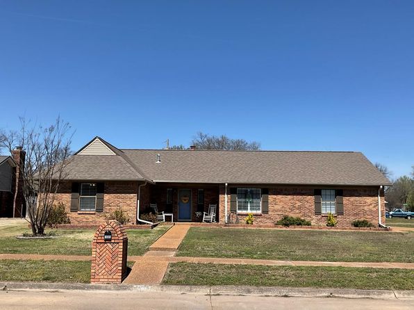 1005 Normandy Dr, West Memphis, AR 72301