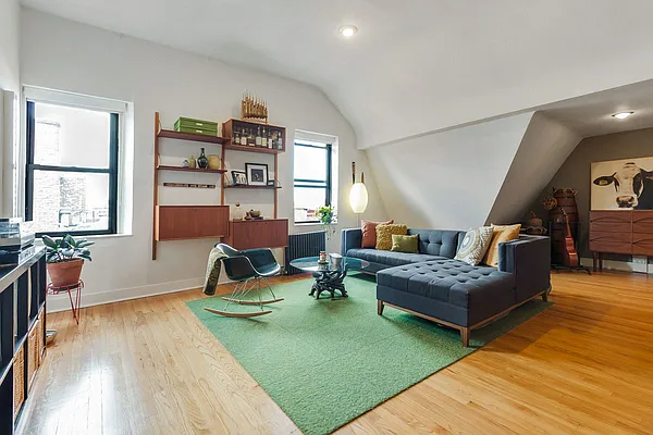 Sold by Twyford Real Estate | media 1