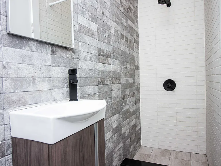 2025 Grove St #1L — Photo 13