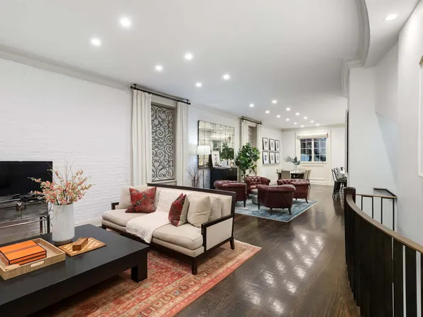 104 Charlton Street image 2 of 14