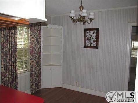 5th image of 1006 La Monte Dr