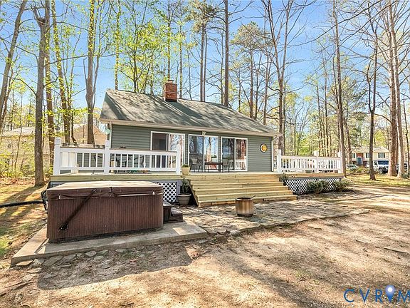4th image of 1012 Lake Heritage Dr