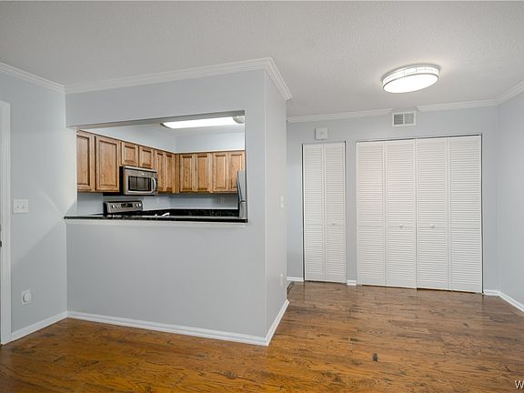4th image of 120 15th St E APT 110