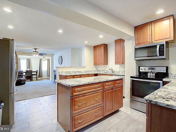 2nd image of 165 Central Dr