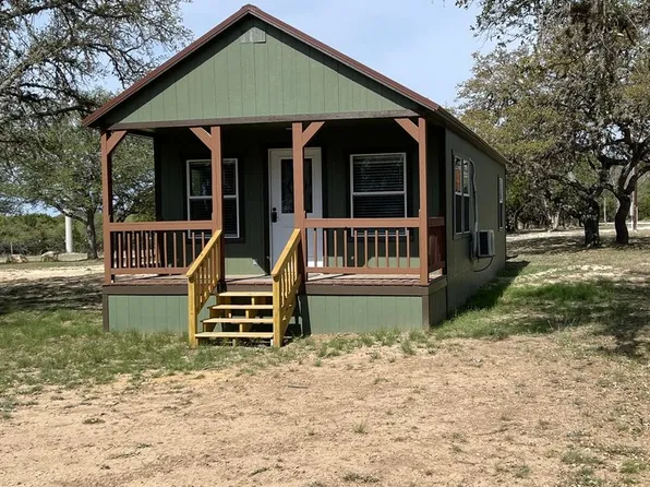 3795 Forest Trail Dr, Bandera, TX 78003