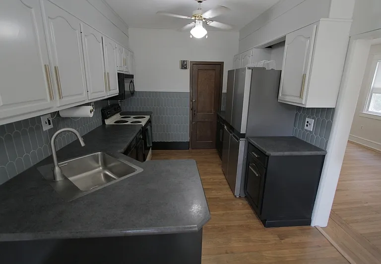 804 W 21st St — Photo 8