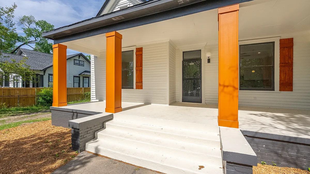 Building Photo - 2806 Beacon Ave #B