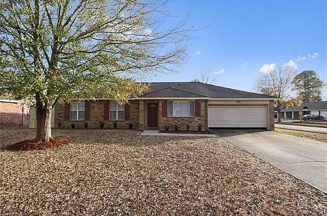 1st image of 523 Driftwood Cir