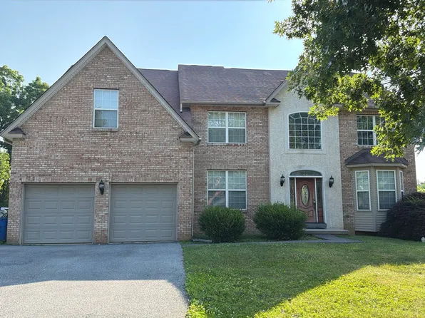 10 Ashlee Ct, Easton, PA 18045