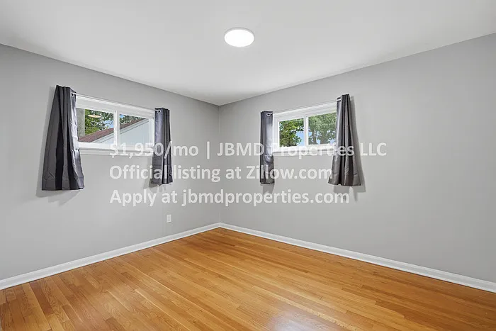 8621 Oak Park Blvd — Photo 14