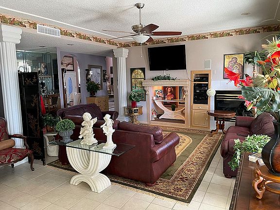 4th image of 6300 La Posta Dr