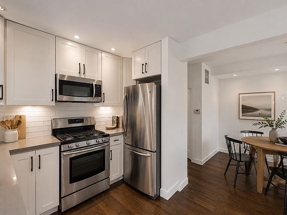 4th image of 1636 N Sedgwick St #1E