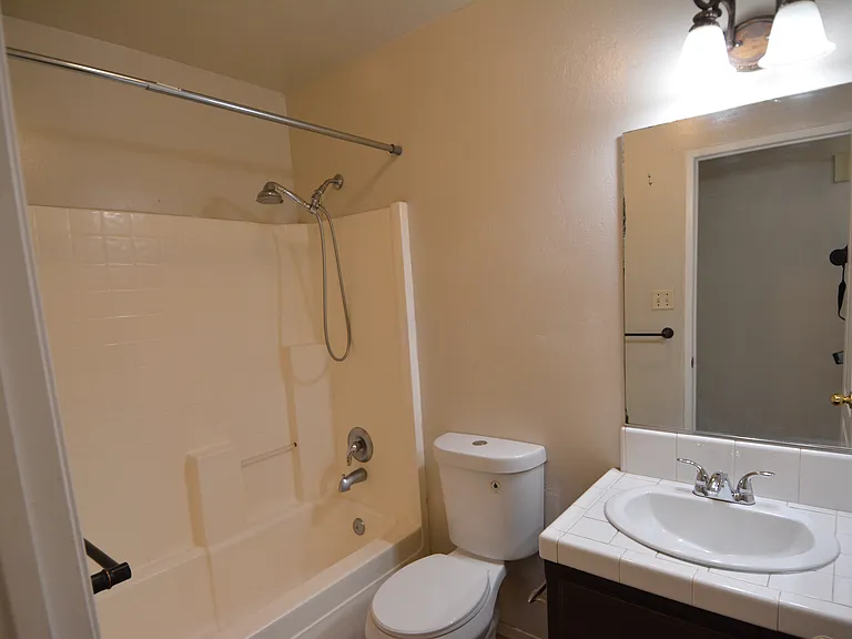 10802 Anacostia Way — Photo 9