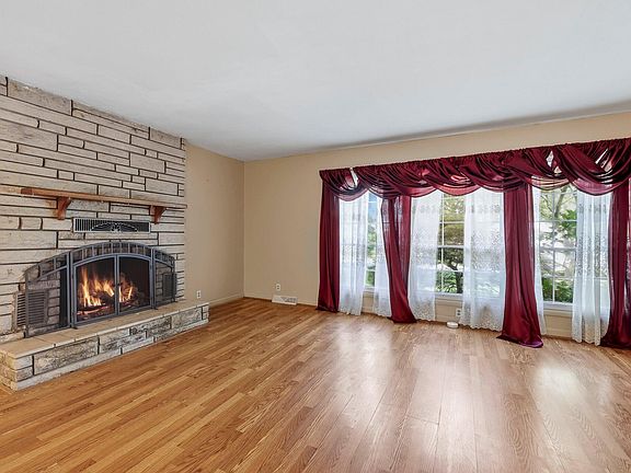 5th image of 1706 S 11th Avenue