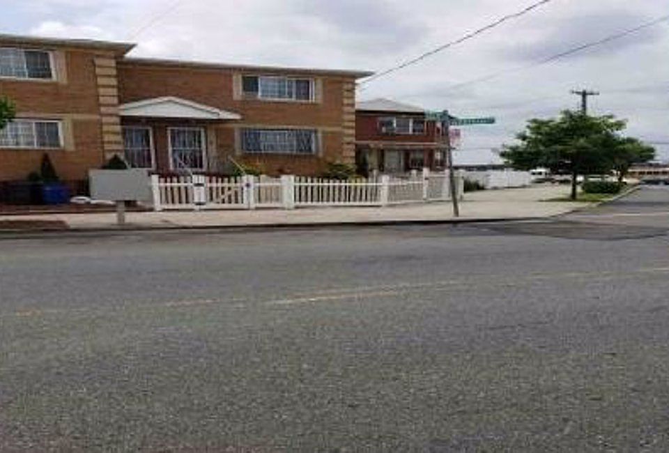 686 Wortman Ave, Brooklyn, NY 11208 Zillow