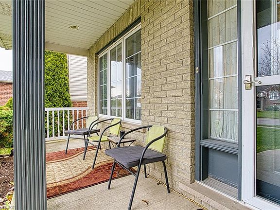 3rd image of 7192 Kelly Dr