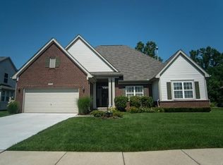 2122 Lagoon Dr, Rochester Hills, MI 48309