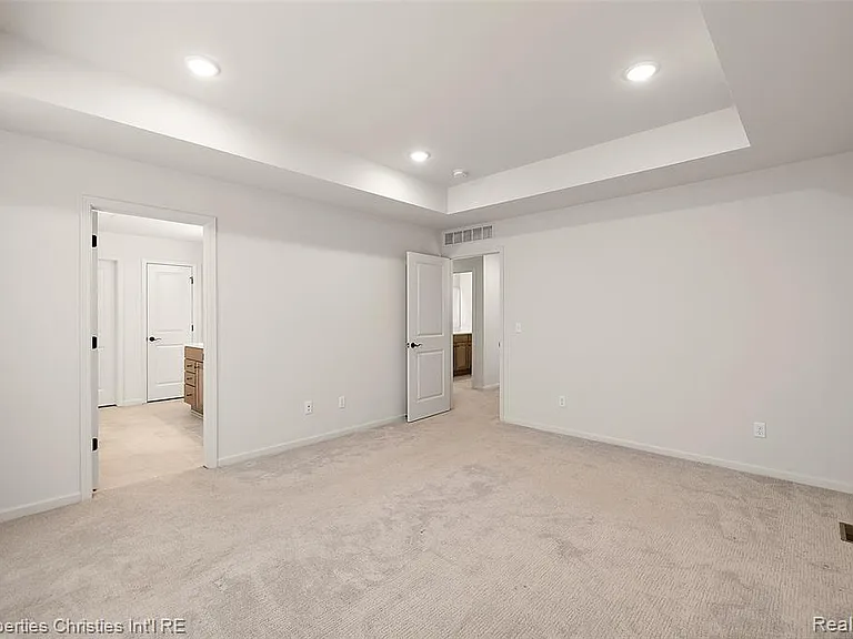 2436 Parkshore Dr — Photo 29