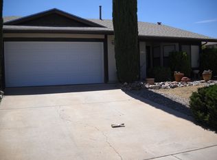 2210 Iris Dr, Sierra Vista, AZ 85635