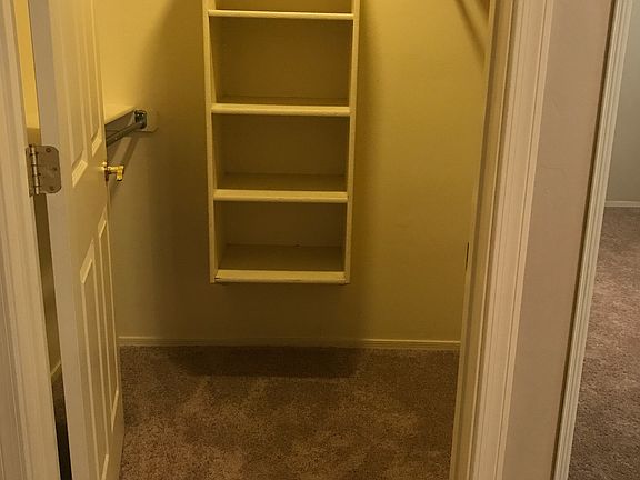4th image of 7071 S Providence Dr