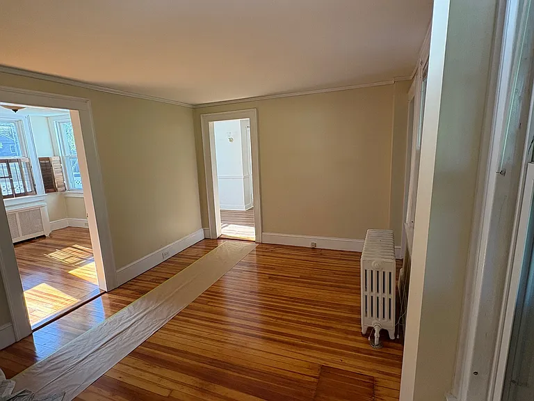 30 Whitman Ave — Photo 9