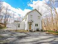 4291 S Locust Dr Walnutport Pa 18088 Zillow 4291 S Locust Dr Walnutport Pa 18088, R And S Flooring Walnutport Pa
