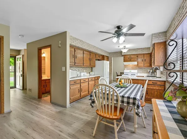 3948 South 72nd STREET, Milwaukee, WI 53220