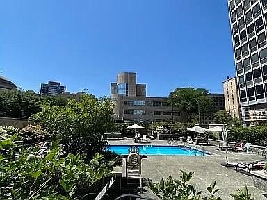 1st image of 330 W Diversey Pkwy APT 2408